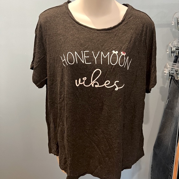 Women’s Gray XL Honeymoon Vibes Shirt - Picture 1 of 6